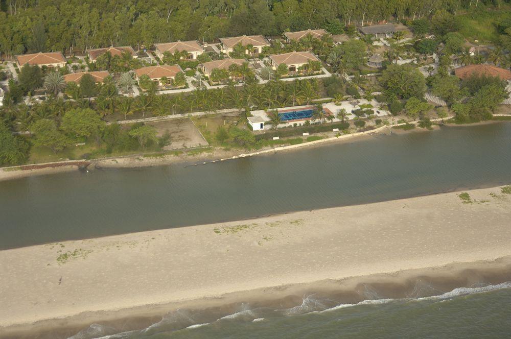 Laguna Beach Hotel Mbodiene Luaran gambar